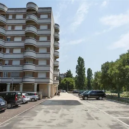 Bolognina Apartamento *