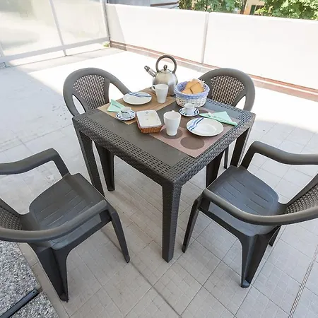 Bolognina Apartment *